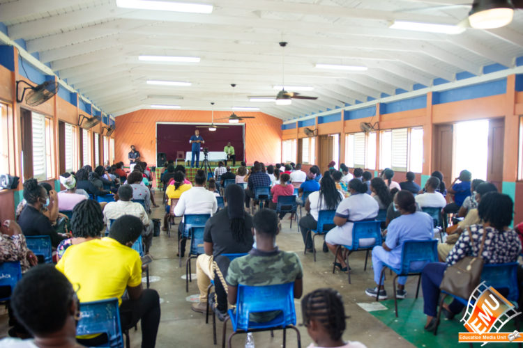 TEACHERS PARTICIPATE IN MINISTRY OF EDUCATION VACCINATION CONSULTATION WORKSHOPS