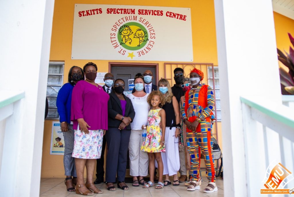 THE MINISTRY OF EDUCATION INTRODUCES THE MEMBERS OF THE ST KITTS SPECTRUM SERVICES COMMITTEE