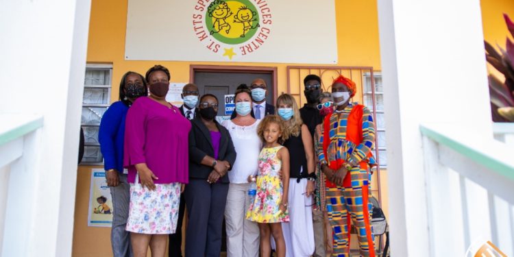 THE MINISTRY OF EDUCATION INTRODUCES THE MEMBERS OF THE ST KITTS SPECTRUM SERVICES COMMITTEE