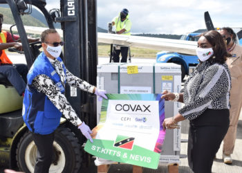 COUNTRY REPRESENTATIVE FOR PAHO PRESENTS VACCINES FROM COVAX TO ST KITTS AND NEVIS WHILE PRAISING GOVERNMENT