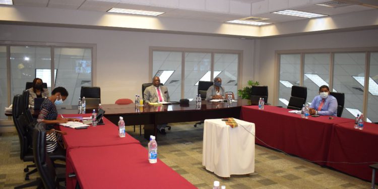 ST. KITTS AND NEVIS GOVERNMENT HOLDS PRODUCTIVE MEETING WITH IMF OFFICIALS