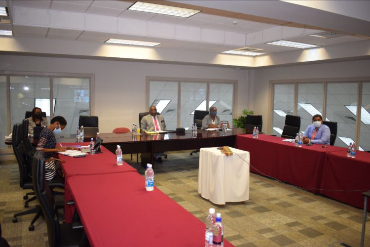 ST. KITTS AND NEVIS GOVERNMENT HOLDS PRODUCTIVE MEETING WITH IMF OFFICIALS  