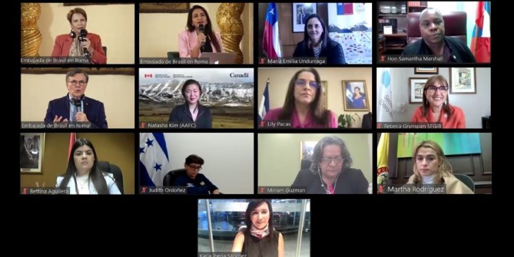 Female ministers and deputy ministers of agriculture of the Americas launch forum to improve policies and promote rights for rural women