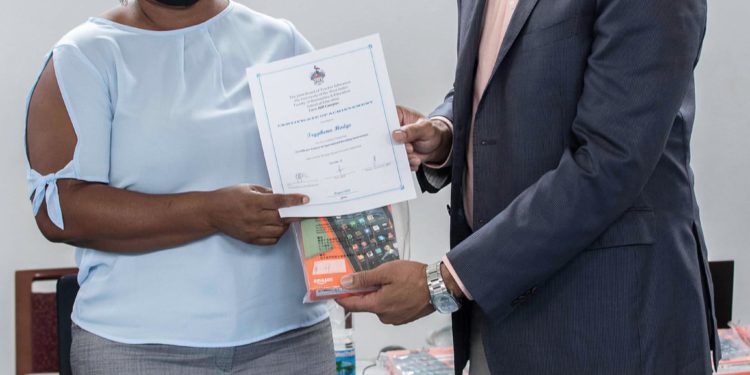 READING INTERVENTION TEACHERS RECEIVE CERTIFICATE OF COMPLETION FOR UWI COURSE