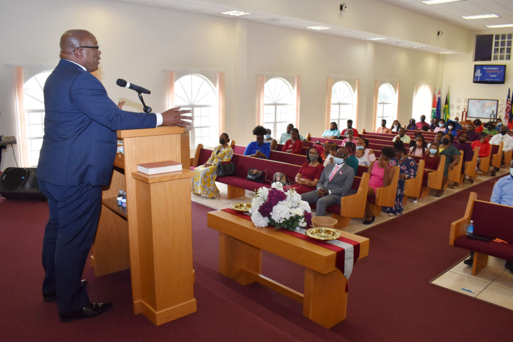 PM Harris pays tribute to Pastor Emeritus Eric Maynard of Shiloh Baptist Church