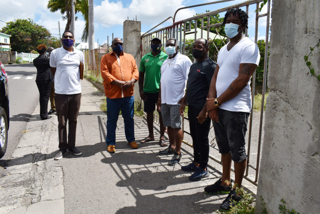 St. Peter’s Bus Association discuss relocation options with Prime Minister Harris