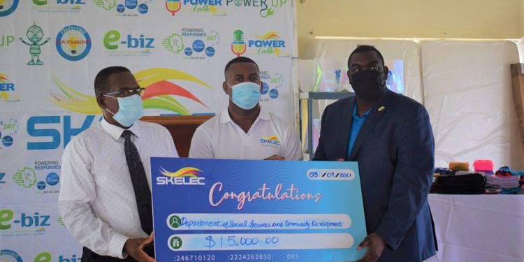 SKELEC GIVES AID TO THE ELDERLY AND PRIMARY SCHOOL CHILDREN