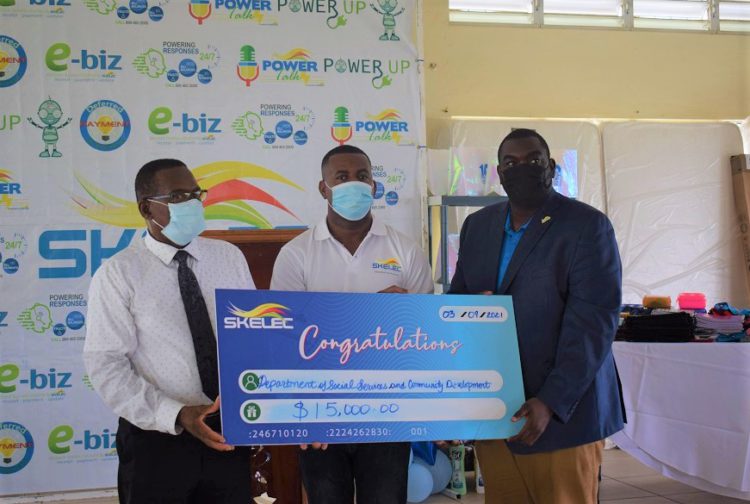 SKELEC GIVES AID TO THE ELDERLY AND PRIMARY SCHOOL CHILDREN