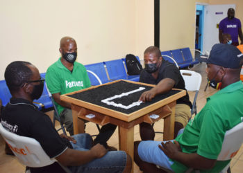 #7 Domino League: Unstoppable win first game by stopping defending champion team
