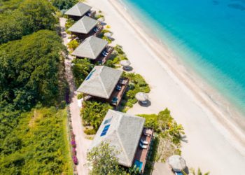 PARADISE BEACH RESORT WINS BIG AT THE  CARIBBEAN WORLD TRAVEL & LIVING AWARDS 2021