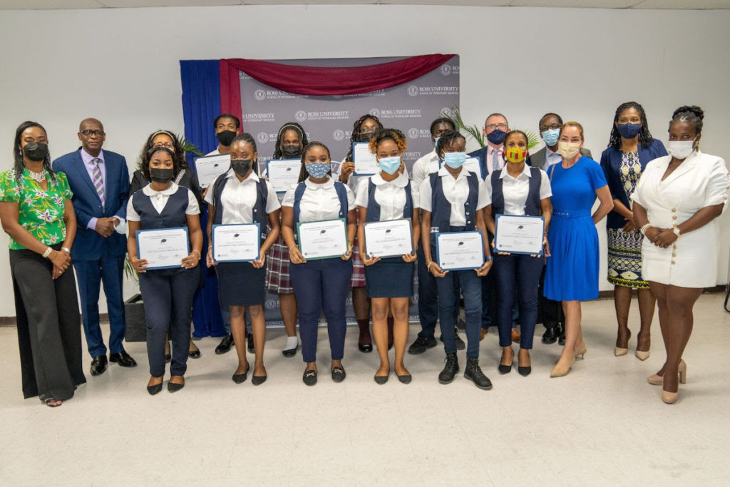 ROSS UNIVERSITY RECEIVES HIGH COMMENDATION, AS TEN MORE STUDENTS BENEFIT FROM ITS ANNUAL SCHOLARSHIPS PROGRAMME