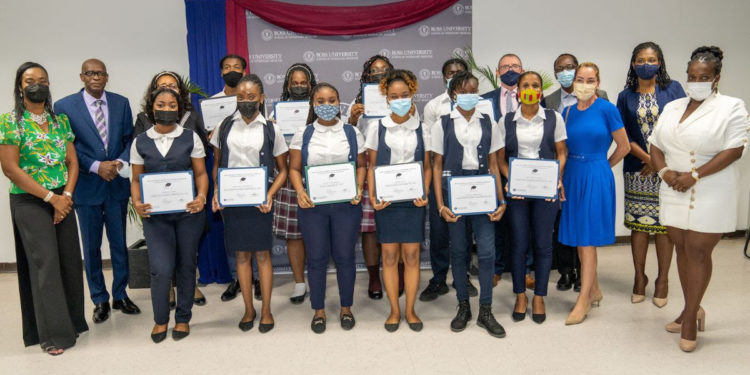 ROSS UNIVERSITY RECEIVES HIGH COMMENDATION, AS TEN MORE STUDENTS BENEFIT FROM ITS ANNUAL SCHOLARSHIPS PROGRAMME