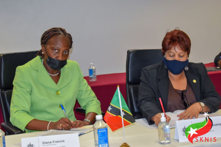 SENIOR CIVIL SERVANTS URGED TO CONTINUE TO DELIVER PROFESSIONAL SERVICE AS THE WORK OF THE GOVERNMENT CONTINUES