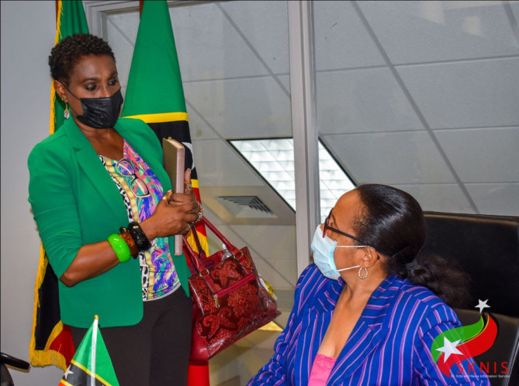 SENIOR CIVIL SERVANTS URGED TO CONTINUE TO DELIVER PROFESSIONAL SERVICE AS THE WORK OF THE GOVERNMENT CONTINUES