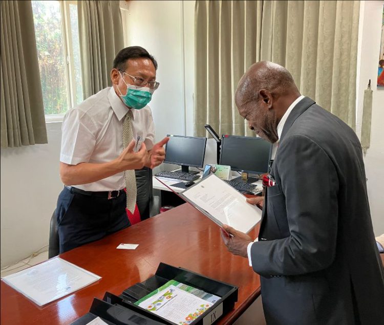 New Foreign Affairs Minister of St. Kitts and Nevis meets with his ROC (Taiwan) Counterpart