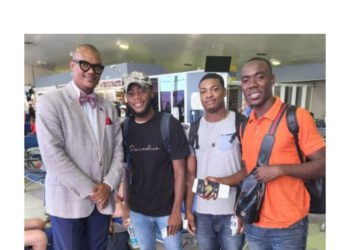 DEPUTY PM DR. HANLEY SEES OFF STUDENTS DEPARTING FOR TAIWAN IN A “HEART-WARMING” GESTURE