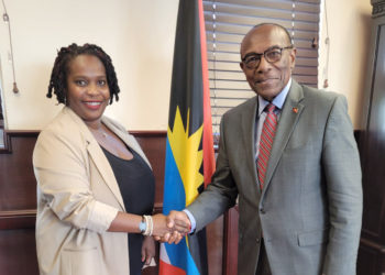 ST. KITTS AND NEVIS’ ENVIRONMENT MINISTER CONVENES A SERIES OF IMPORTANT MEETINGS IN ANTIGUA AND BARBUDA