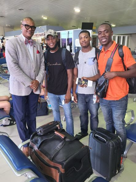 DEPUTY PM DR. HANLEY SEES OFF STUDENTS DEPARTING FOR TAIWAN IN A “HEART-WARMING” GESTURE