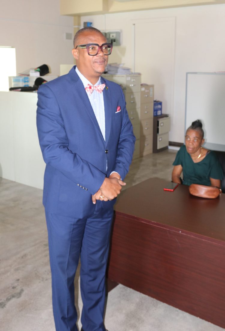 1C6E0266F51F451CA5EC464A39A1BA7D SKNIS