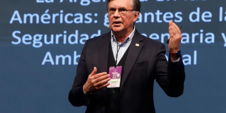 Argentinian farmers and IICA were among crowds attending conference on the future of agriculture