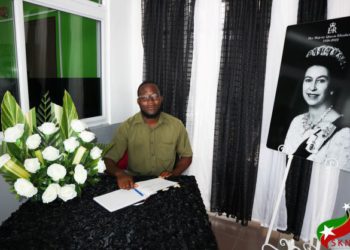 SCORES OF CITIZENS AND RESIDENTS OF ST. KITTS AND NEVIS SIGN BOOK OF CONDOLENCE FOR HER LATE MAJESTY QUEEN ELIZABETH II