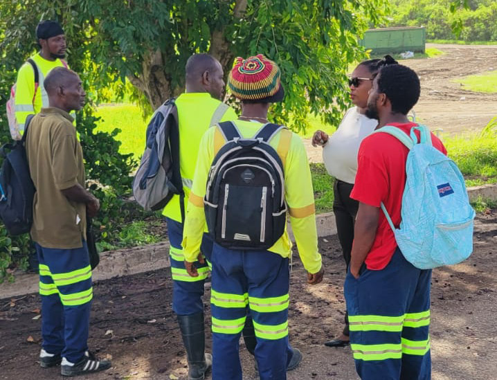 Prime Minister along with The Minister of Environment Meet with Disgruntled SWMC workers