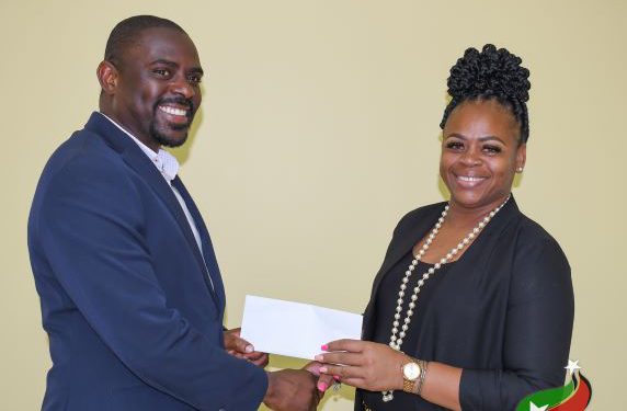 MINISTRY OF SPORTS MAKES FINANCIAL CONTRIBUTION TO JAHZARA CLAXTON