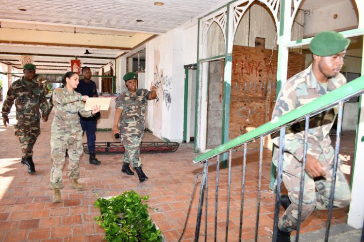 FIRST RESPONDERS EXPLORE ADVANCED SEARCH AND RESCUE TECHNIQUES FROM FLORIDA NATIONAL GUARD