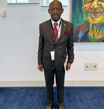 ST. KITTS AND NEVIS’ FOREIGN MINISTER ATTENDS SPECIAL MEETING OF COFCOR IN THE BAHAMAS