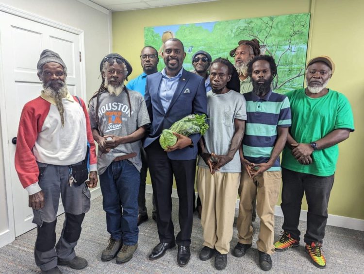 AGRICULTURE MINISTER ADDRESSES CONCERNS OF FARMERS FROM GIDEON FORCE ORGANIC FARM