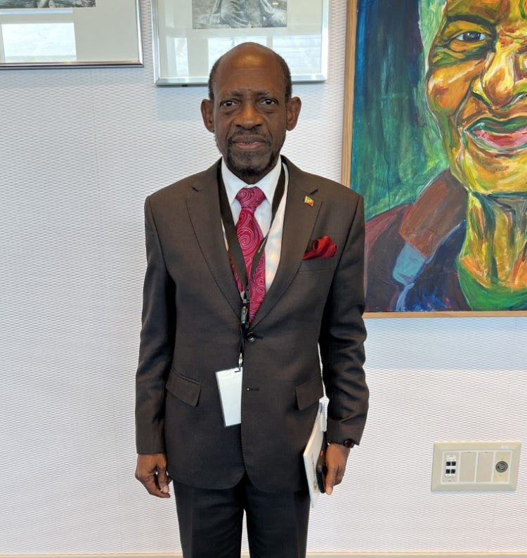 ST. KITTS AND NEVIS’ FOREIGN MINISTER ATTENDS SPECIAL MEETING OF COFCOR IN THE BAHAMAS
