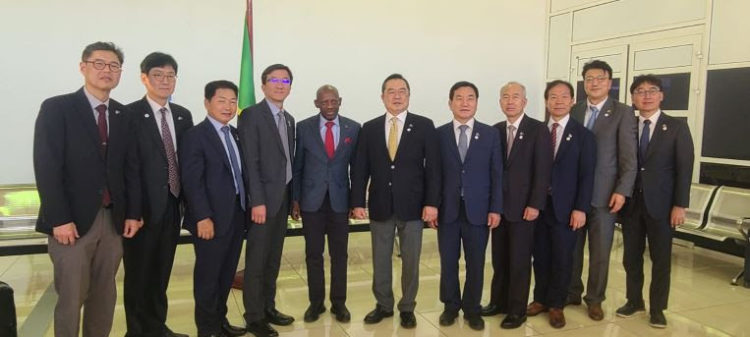 Foreign Affairs Minister Welcomes sixteen-member delegation led by Presidential Envoy Mr. Christopher Koo- Chairman of the Korea International Trade Association