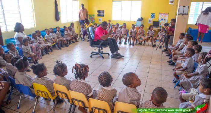 PRIME MINISTER DR. DREW STIMULATES YOUNG MINDS AT THE LOUISA GRANT PRE-SCHOOL BY STORY-TELLING