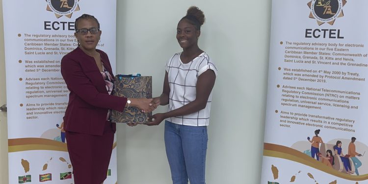 Caribbean Girls Rewarded for Their Digital Skills