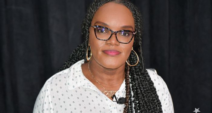 NO MINIMUM SPENDING REQUIREMENT ON VISA DEBIT CARDS