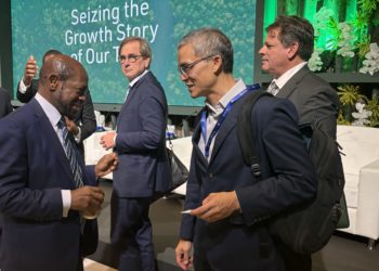 Foreign Minister Douglas Cultivates Strategic Networks including with Impact Investors at UN Climate Conference