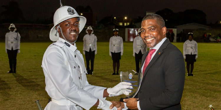 CONSTABLE JEMAANI WALLACE NAMED BEST RECRUIT OF COURSE 46 SKNIS