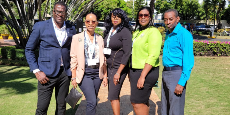 Delegation on two-pronged assignment in the Dominican Republic