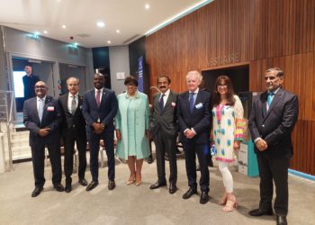 Minister Duggins Meets Commonwealth Sports’ Ministers in Paris
